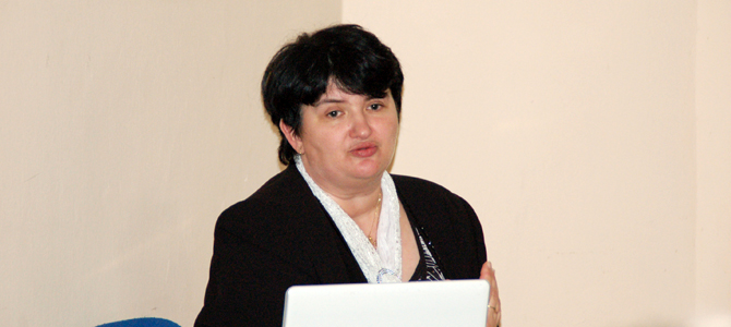 Dr. Bence Erika 